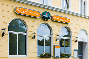 Aussenschilder für Casa D, Ristorante
